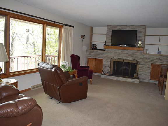 4th image of 4953 Birch Bay Dr NE
