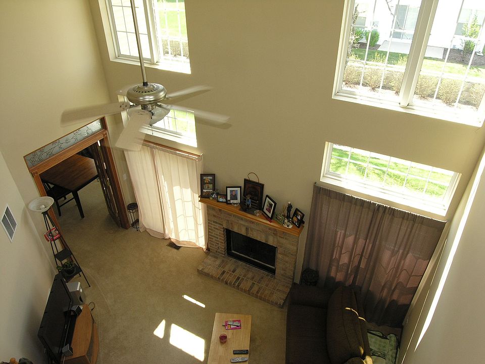1st image of 12885 W Wakefield Dr