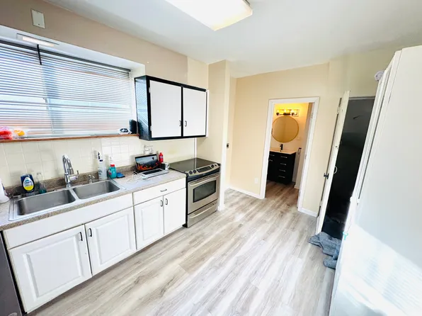 1 Loomis Park Rd, Wilkes Barre, PA 18706