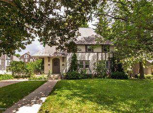 919 8th St SW, Rochester, MN 55902