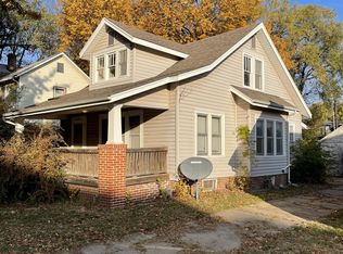 1004 Moro St, Manhattan, KS 66502