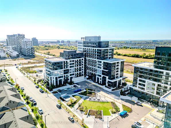 3200 William Coltson Ave #311, Oakville, ON L6H 7W6