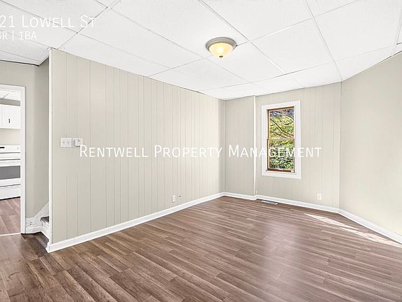 3rd image of 321 Lowell St