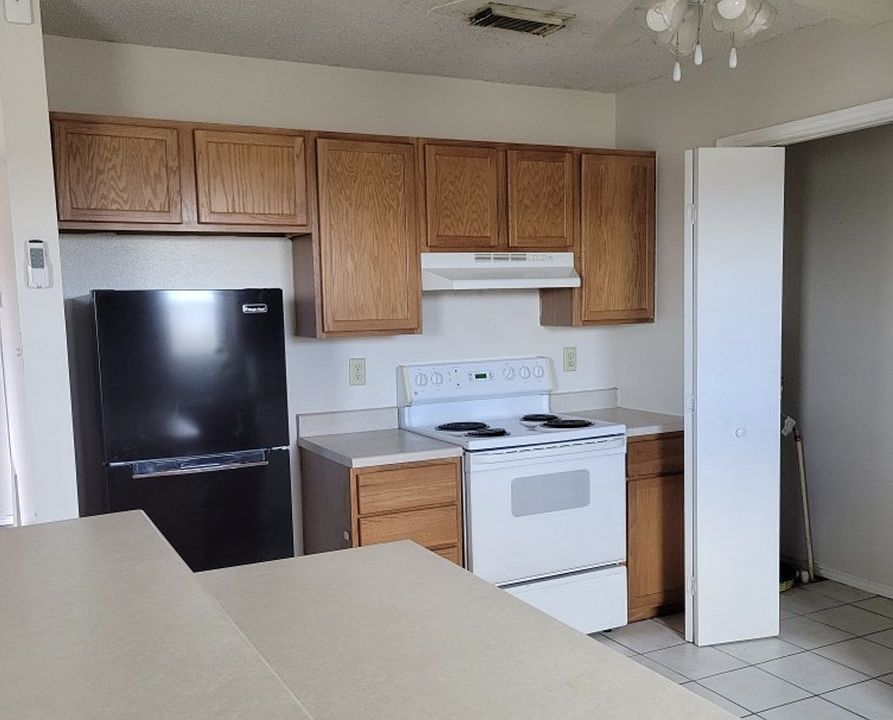 2nd image of 1600 W County Road 125