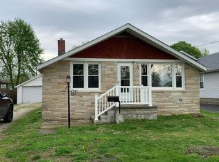 824 N Silver St, Taylorville, IL 62568