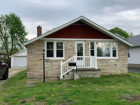 824 N Silver St, Taylorville, IL 62568