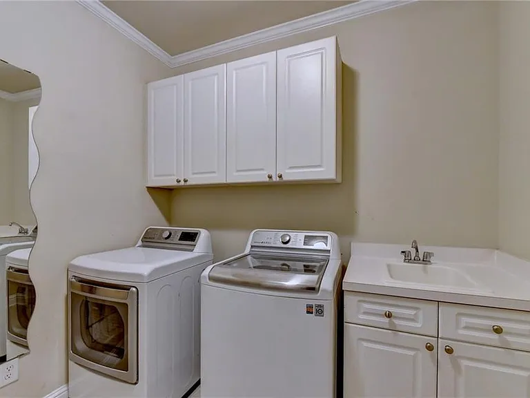 9848 Talisman Dr — Photo 55