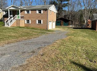 136 Wade Rd, Beckley, WV 25801