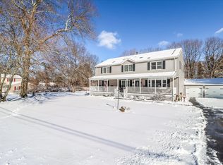 39 Williamsburg Dr, Monroe, CT 06468