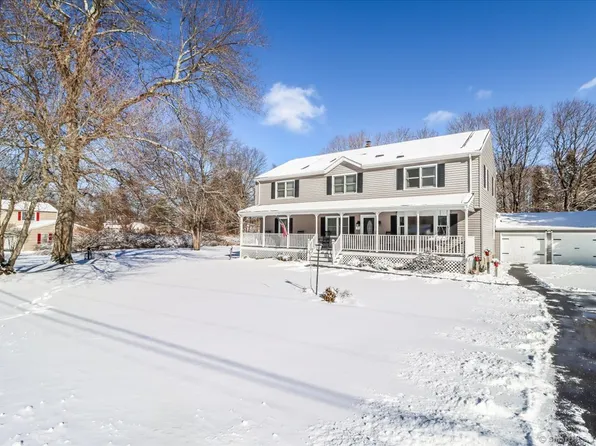 39 Williamsburg Drive, Monroe, CT 06468