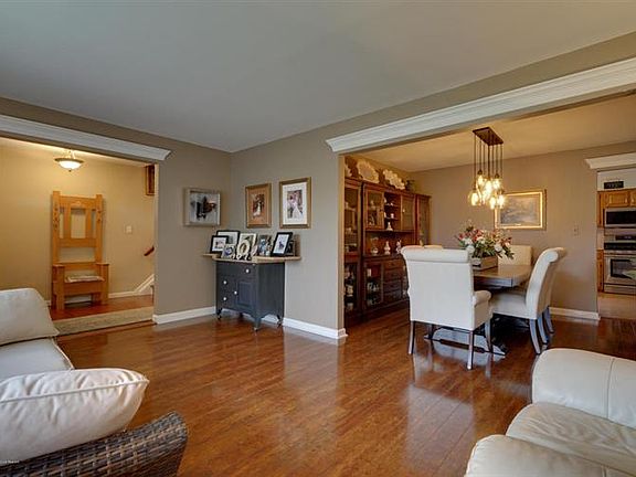 5th image of 19-21 Bonnie Dr