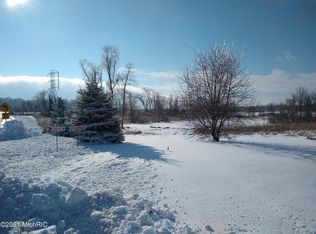 3588 Gillette Ridge Dr NW, Grand Rapids, MI 49544