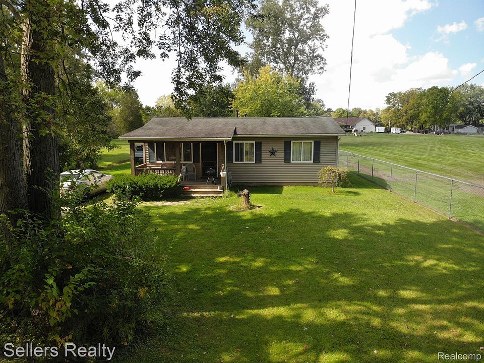 1st image of 1448 Calvin Dr
