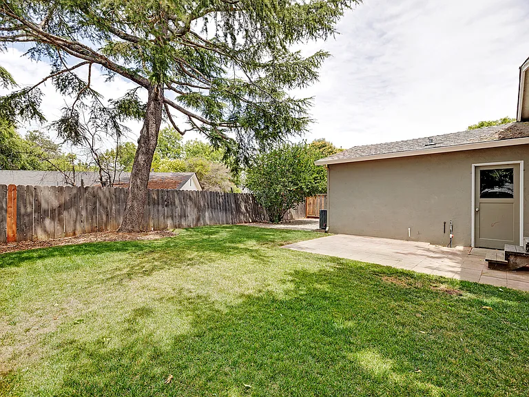 1159 Madrone Way — Photo 30