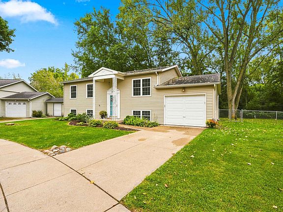 2nd image of 3594 Keymeer Dr