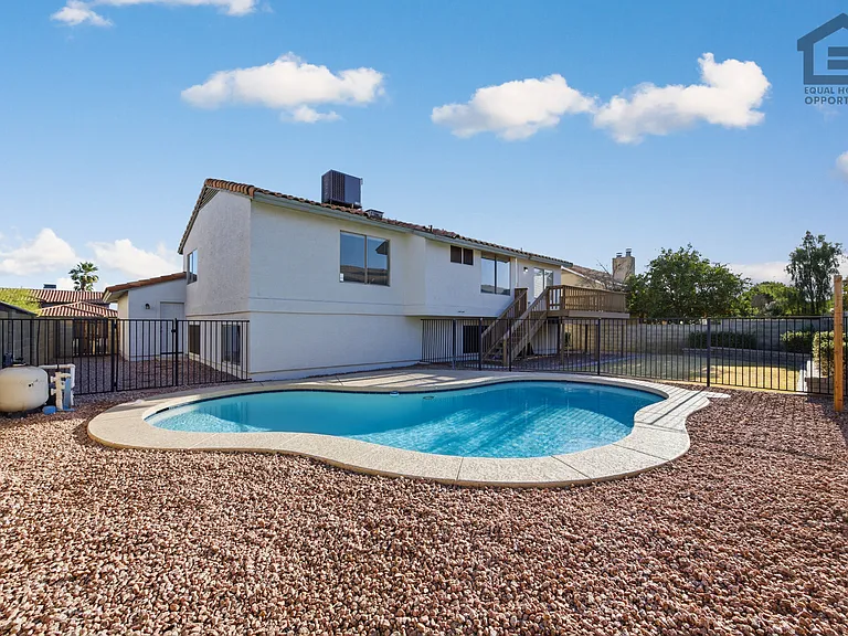 7202 W Corrine Dr — Photo 46