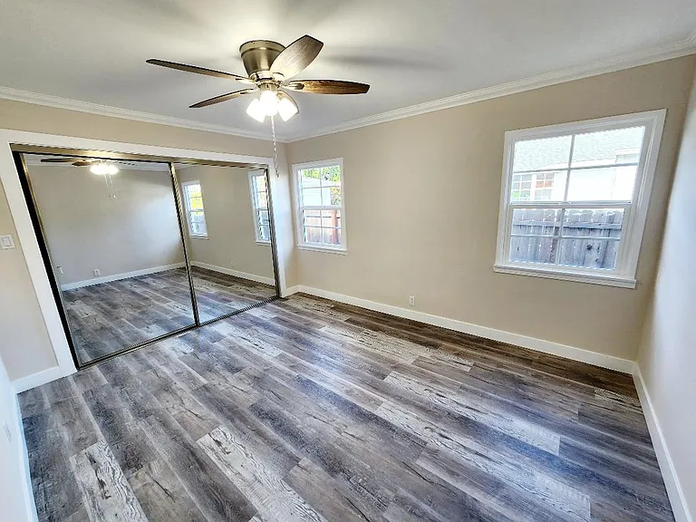 2945 Oakhurst Ave — Photo 13