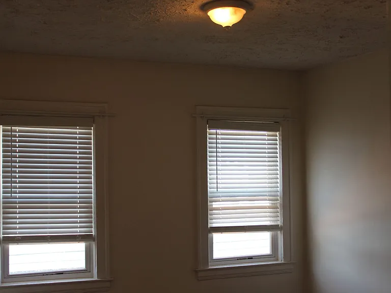 2845-2849 Mayfield Rd — Photo 6