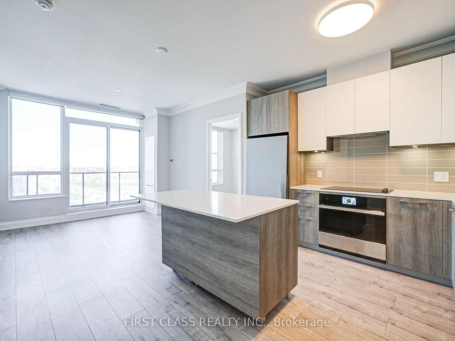 3 bed, $3,900 — Photo 2