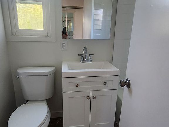 4th image of 832 N Alta Vista Blvd #8405