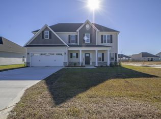320 Black Hawk Dr, Jacksonville, NC 28546