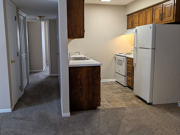 5th image of 820 N Holden St #11507361