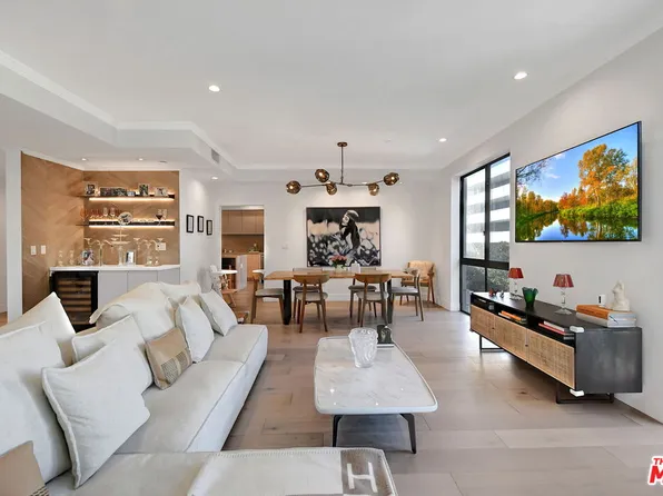 121 S Canon Dr Unit 201, Beverly Hills, CA 90212