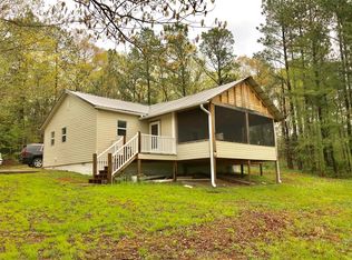 38 Spence Rd, Camden, TN 38320