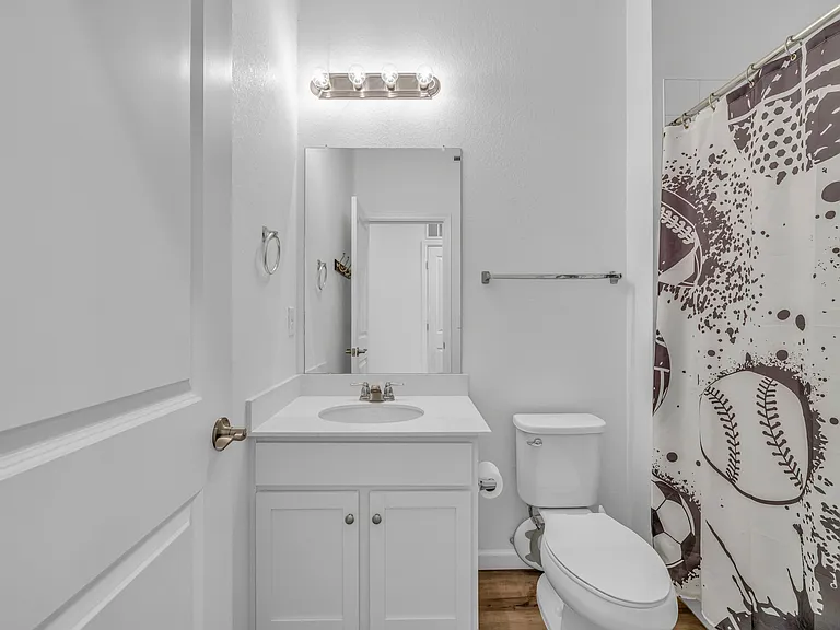 18152 Caffey Dr — Photo 17
