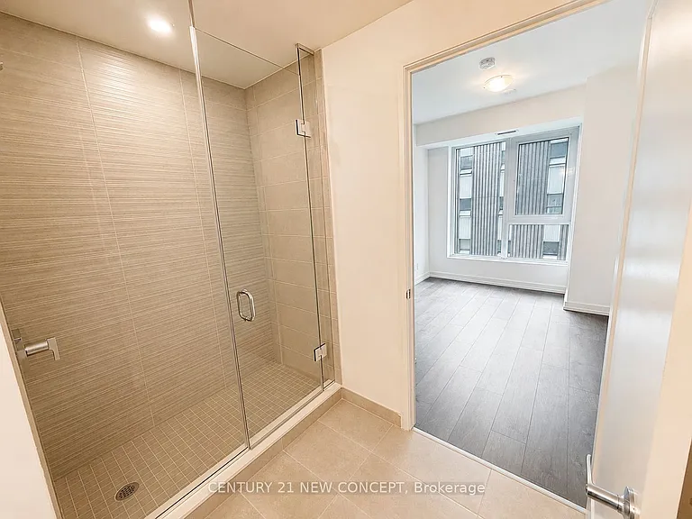75 James St S #416 — Photo 14