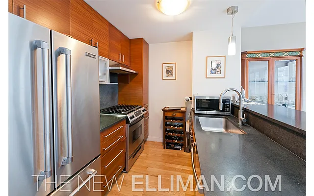 Rented by Douglas Elliman | media 33