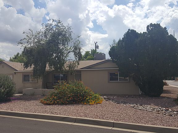 2nd image of 1201 E Sahuaro Dr