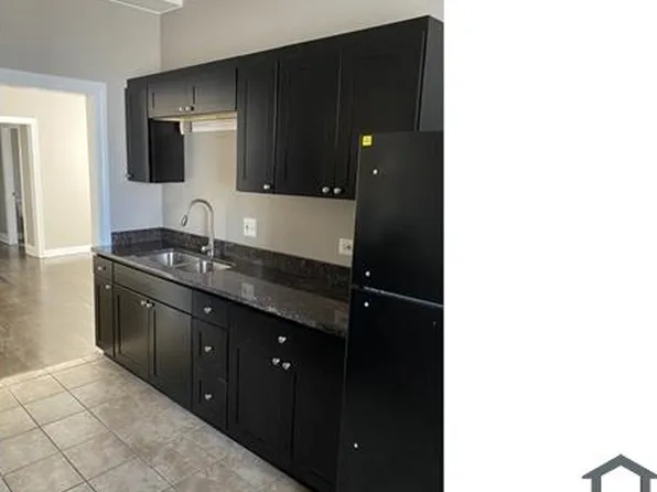 4224 W Jackson Blvd APT 2B, Chicago, IL 60624