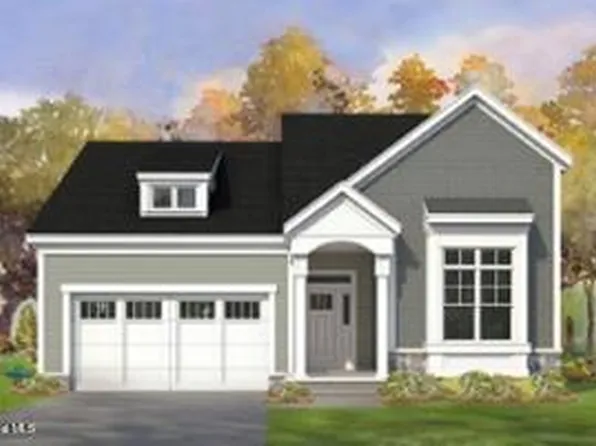 28 Admirals Way, Malta, NY 12020