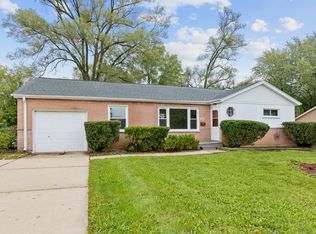 244 E Berkley Ln, Hoffman Estates, IL 60169