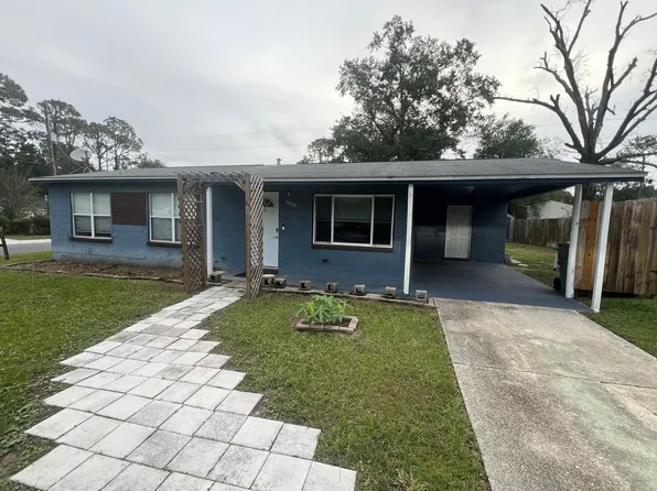 7870 Castlegate Dr, Pensacola, FL 32534