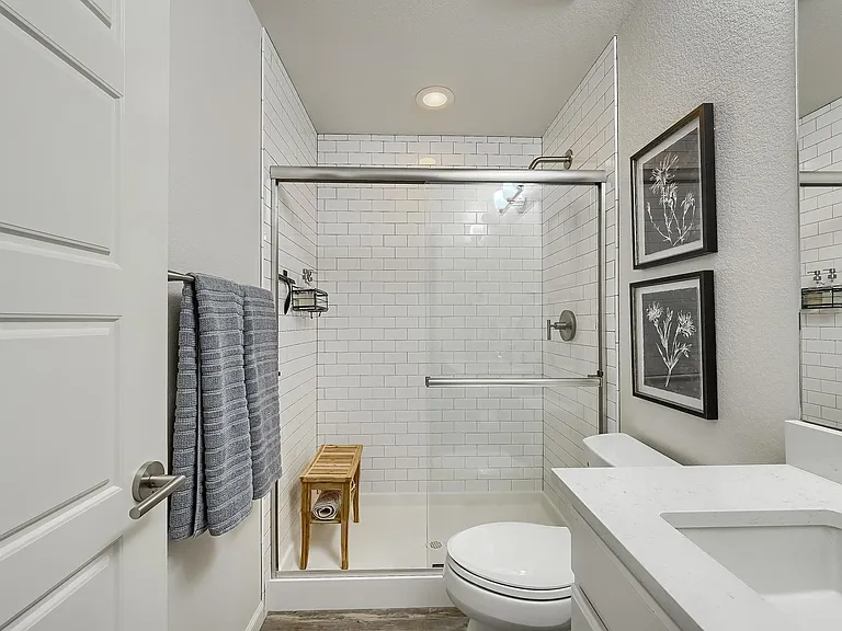 5813 N Boston St — Photo 18