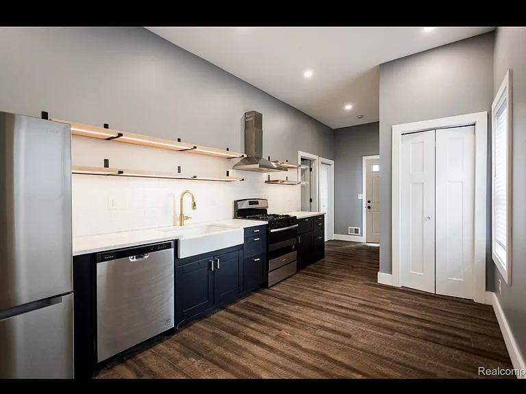 3714 23rd St #B — Photo 4