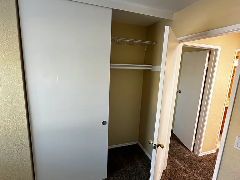 1465 E Lexington Ave #17D — Photo 28