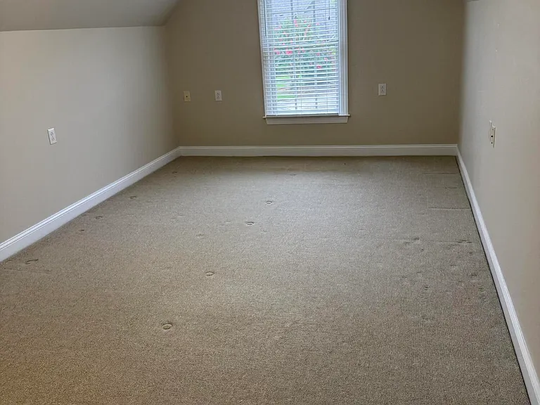 309 Village Green Dr — Photo 18