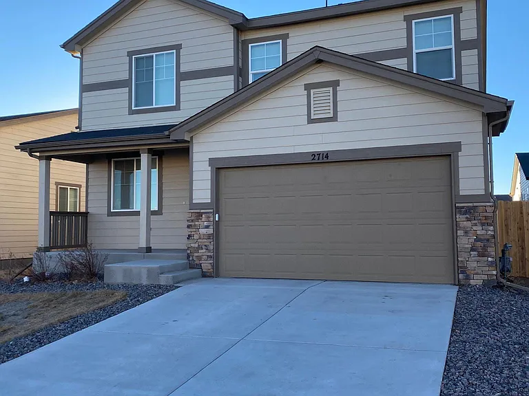 2714 Admer Dr — Photo 1