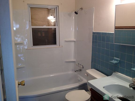3rd image of 1827 Jermain Dr