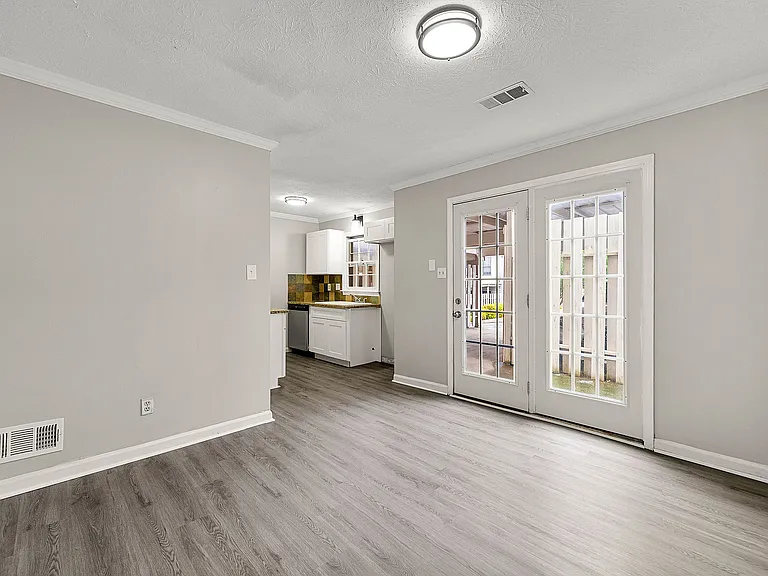 218 Mill Creek Pl — Photo 5
