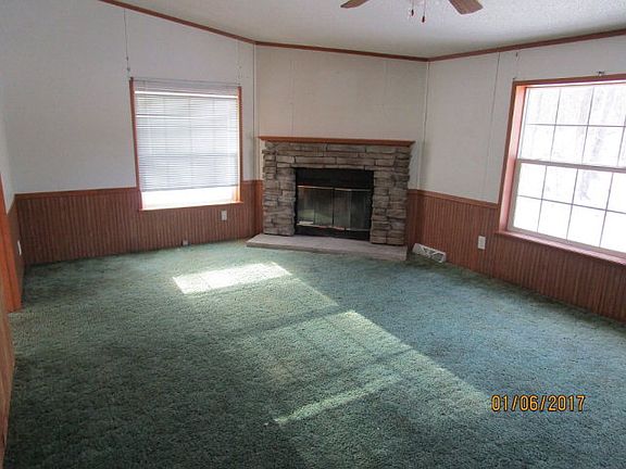 4th image of 13 Westwood Dr