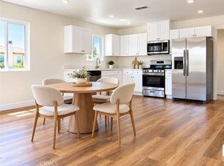 1040 El Camino Dr APT C, Costa Mesa, CA 92626