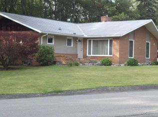 42 Oak Dr, Mountain Top, PA 18707