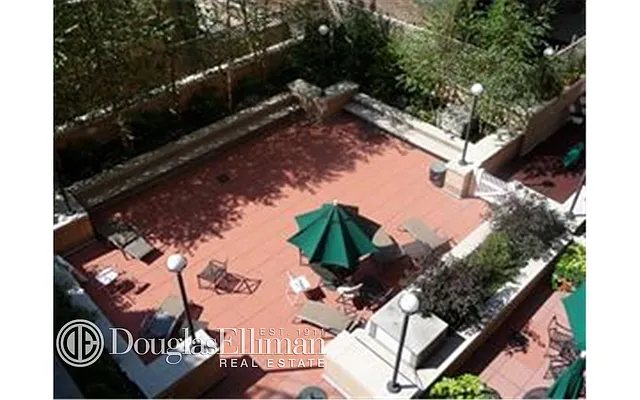 Rented by Douglas Elliman | media 29