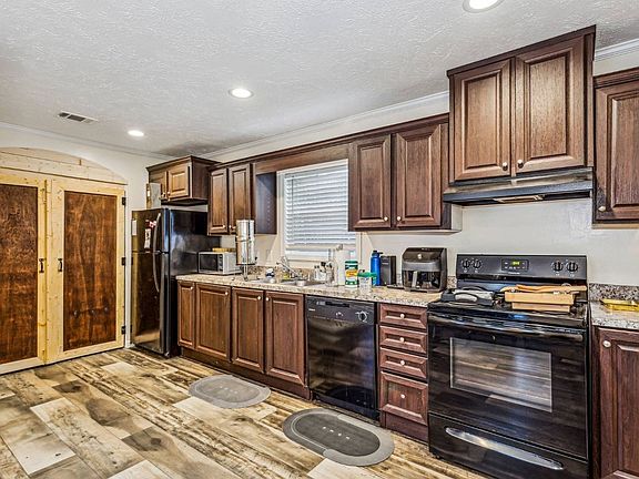 3rd image of 8121 Lillian Hwy #70