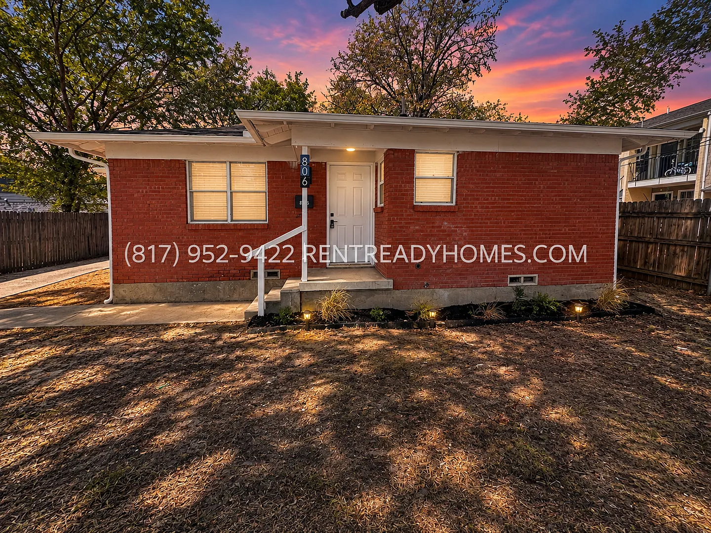 806 N Center St. - Renovated 2 Bedroom Arlington Rental Home — Photo 2