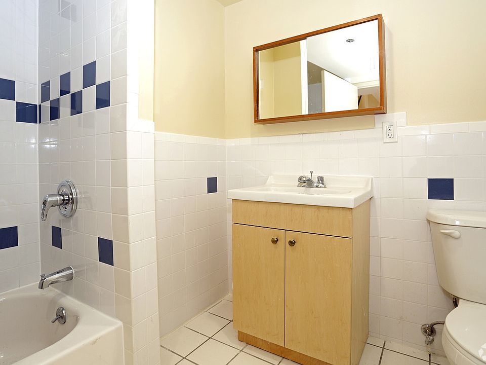 2nd image of 57 Madison St APT 309